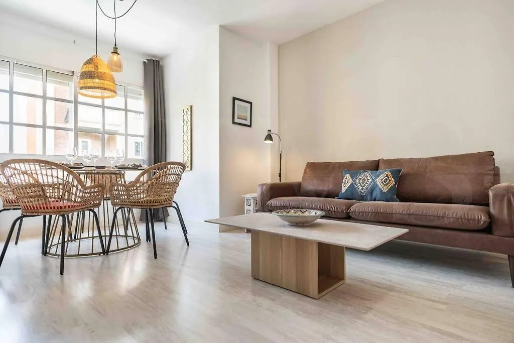 Spacious & Authentic Apartment By Rems Málaga España